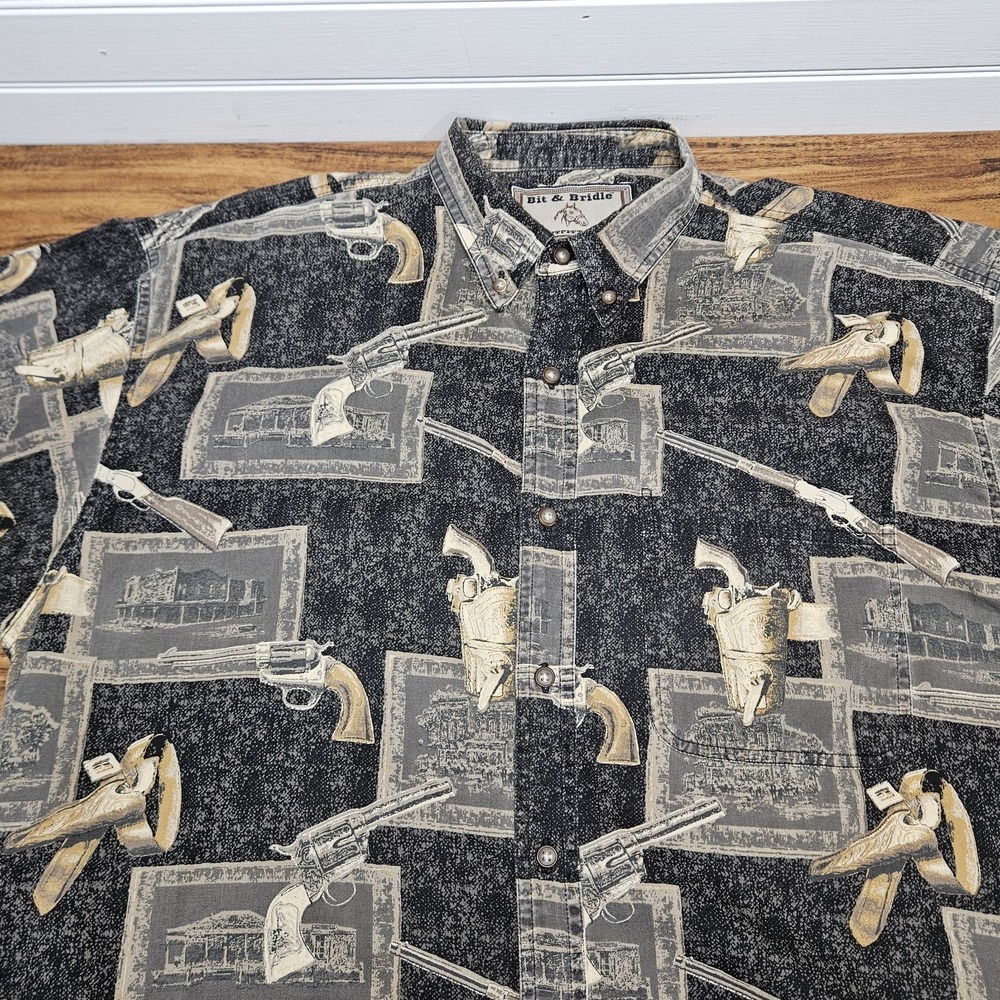 Bit &‎ Bridle AOP Print Button Shirt Men's Size L Cotton Guns Rifles